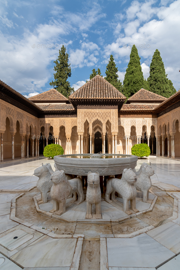 Court Of Lions In Alhambra Palace Stock Photo By Bisualphoto Photodune